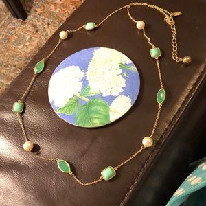 Kate Spade EUC green stone/pearl scatter necklace